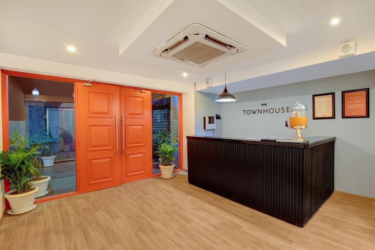 Townhouse Infinity Stays Ґурґаон Екстер'єр фото