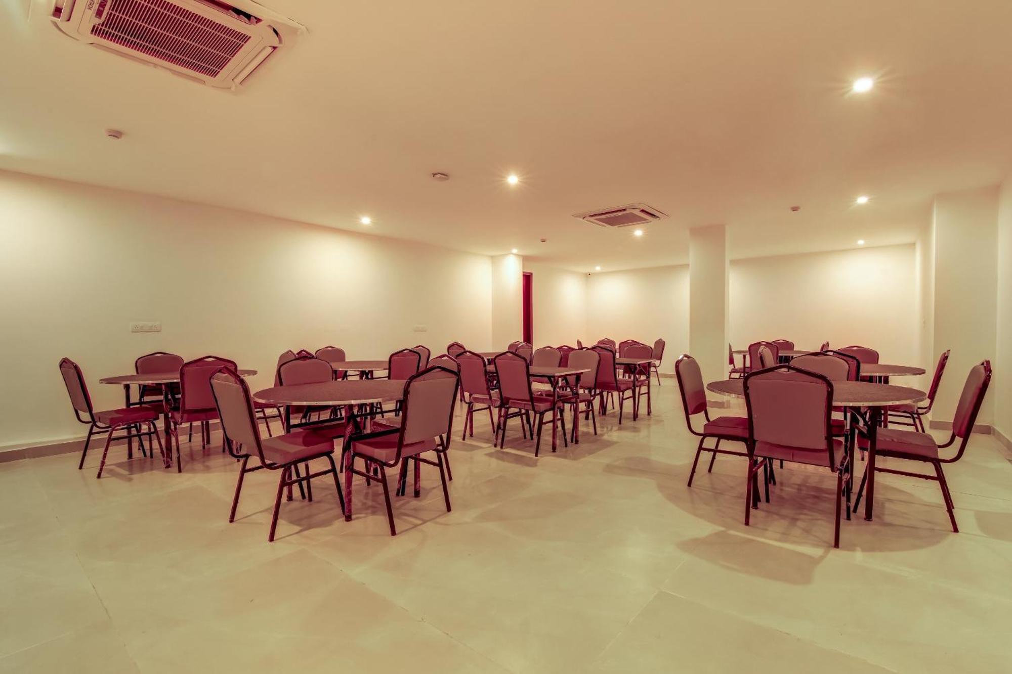 Townhouse Infinity Stays Ґурґаон Екстер'єр фото