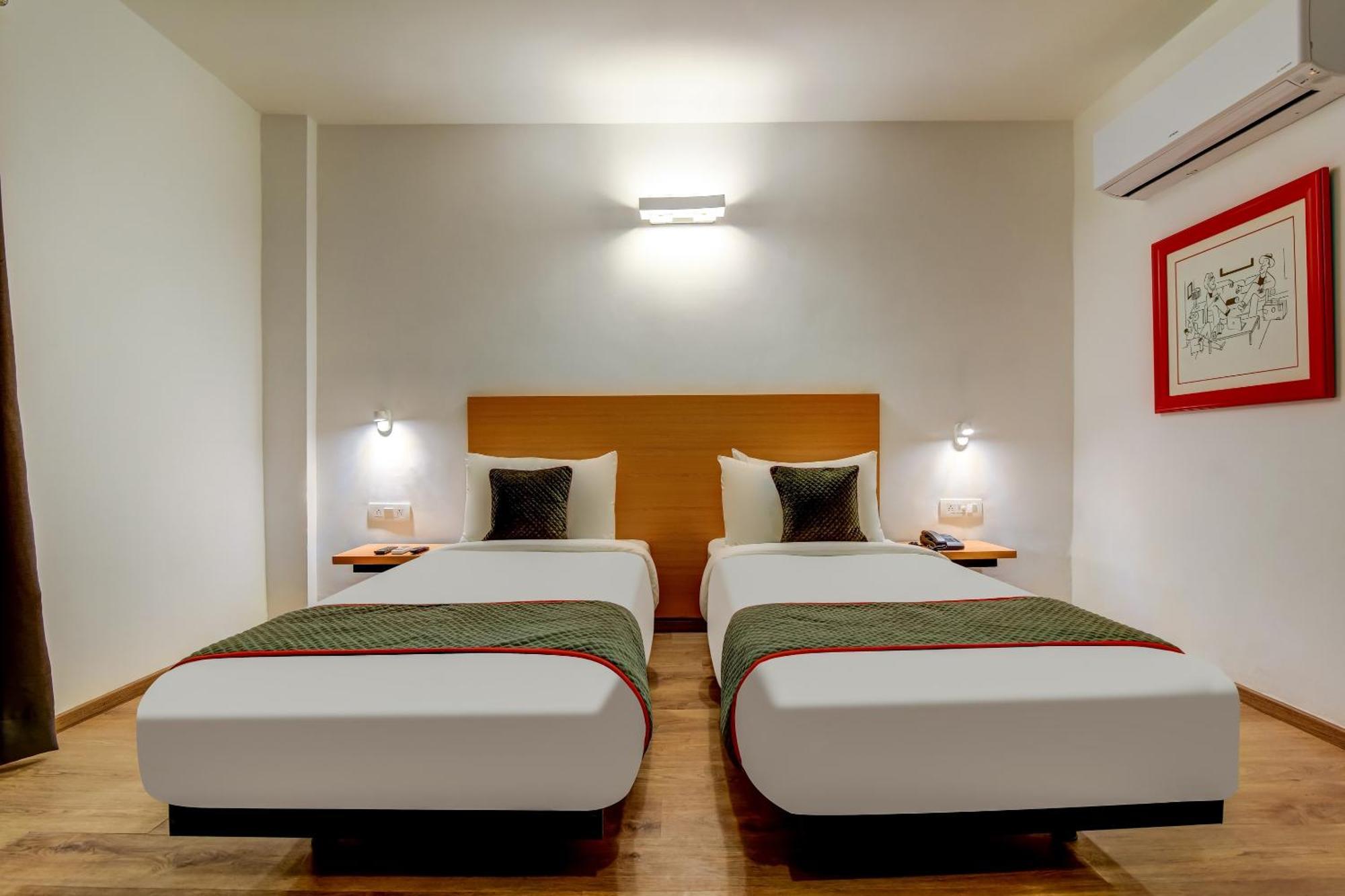 Townhouse Infinity Stays Ґурґаон Екстер'єр фото