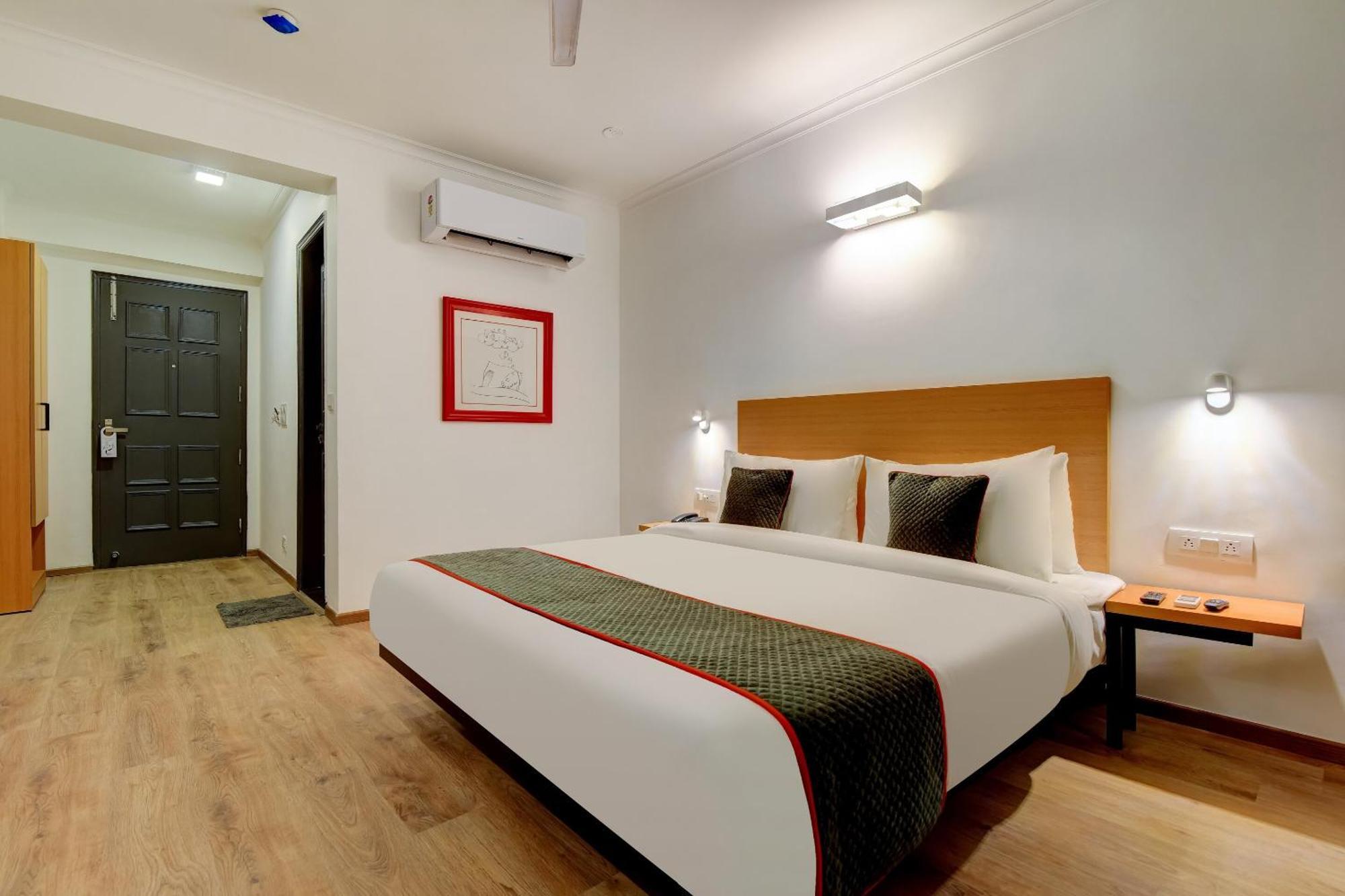 Townhouse Infinity Stays Ґурґаон Екстер'єр фото