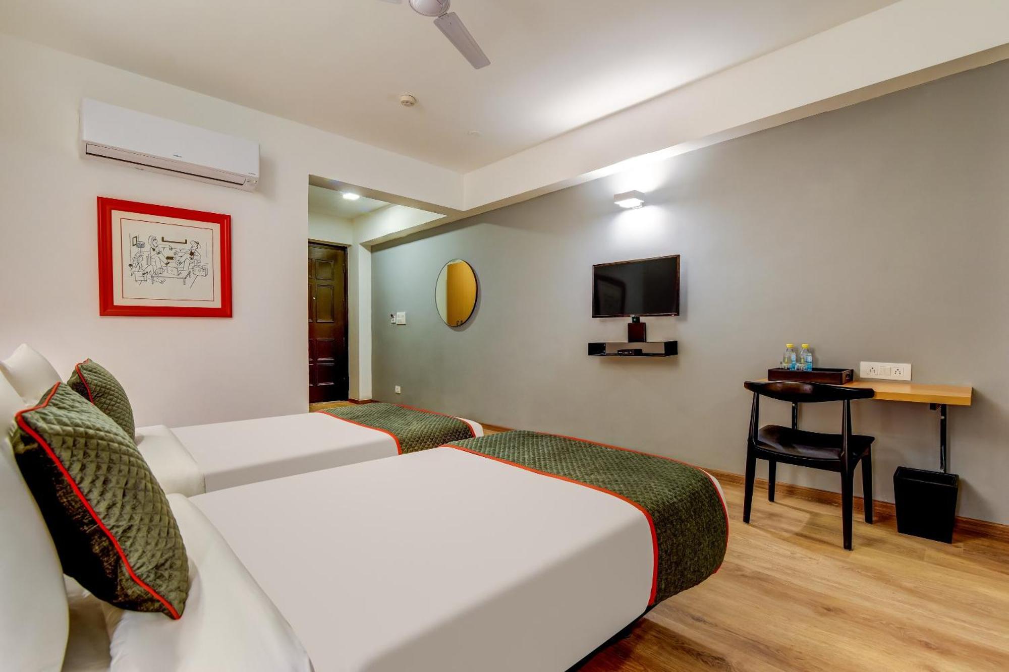 Townhouse Infinity Stays Ґурґаон Екстер'єр фото