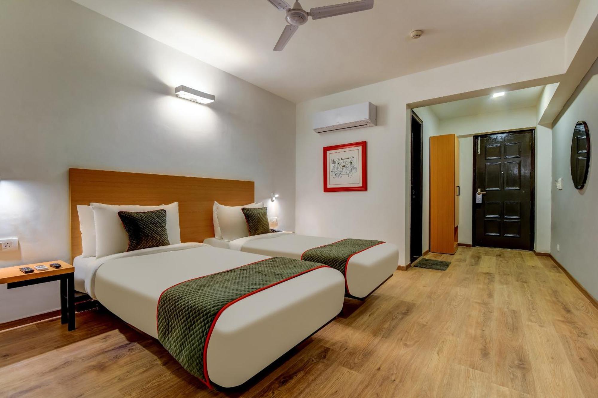 Townhouse Infinity Stays Ґурґаон Екстер'єр фото