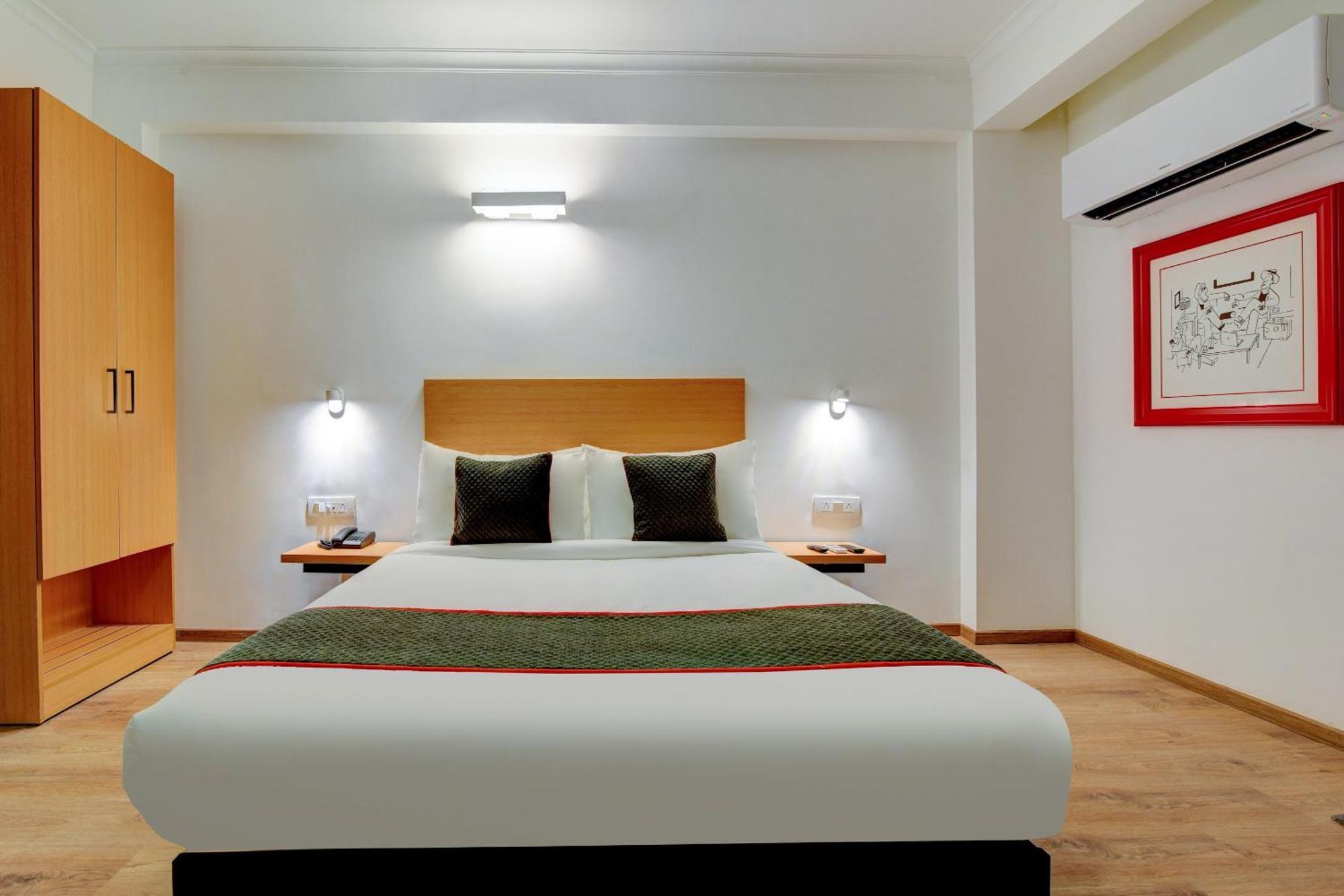 Townhouse Infinity Stays Ґурґаон Екстер'єр фото